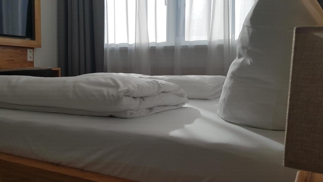 Hotel Hb 32 Metzingen Metzingen  Zewnętrze zdjęcie