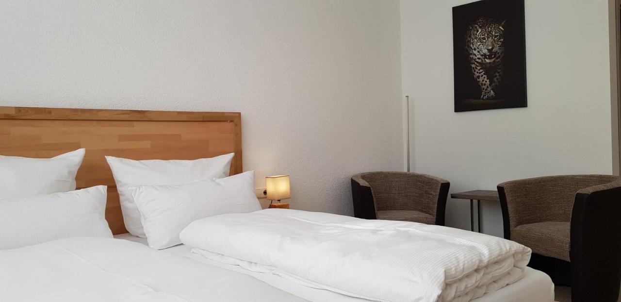 Hotel Hb 32 Metzingen Metzingen  Zewnętrze zdjęcie